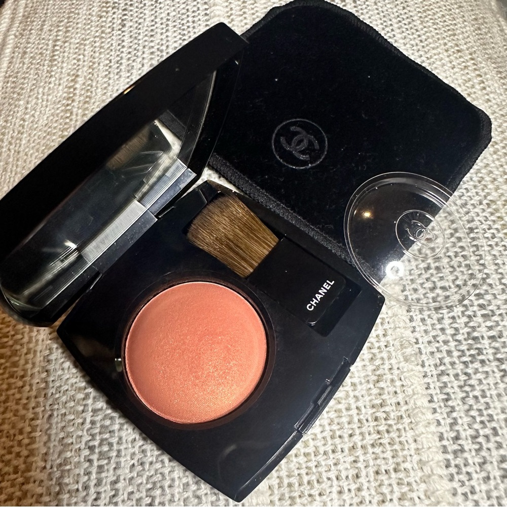 Chanel Powder Blush 55 In Love